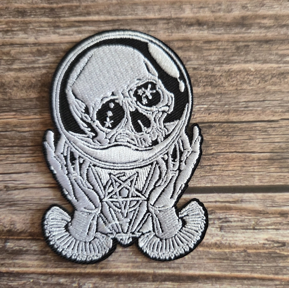 3/13$  Gothic Skull Crystal Ball Witchy Occult Punk Embroidered Patch